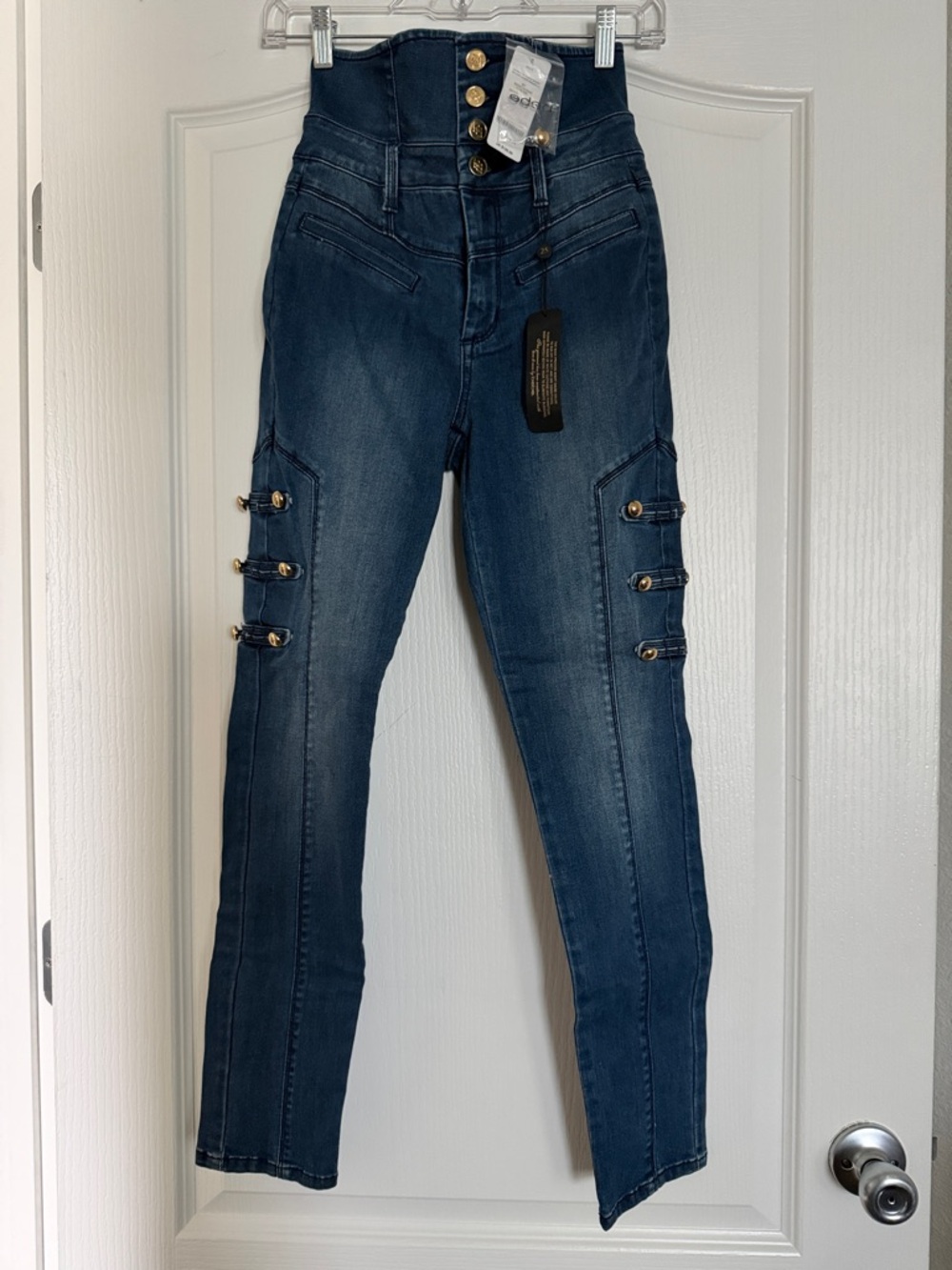 New Bebe High-Rise Dark Blue Jeans with Gold Button Accents Sz 25.